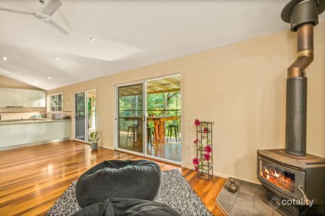 Property photo of 3 Warrambool Road Ocean Shores NSW 2483