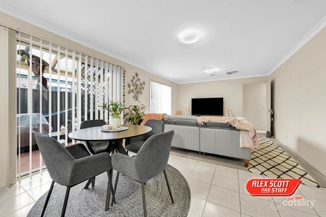 Property photo of 12 Chestnut Chase Pakenham VIC 3810