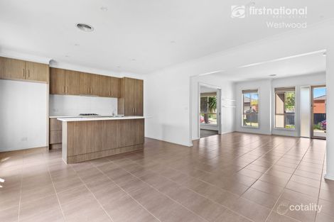 Property photo of 1 Bowerbird Place Truganina VIC 3029
