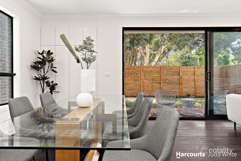 Property photo of 16 Snowden Drive Glen Waverley VIC 3150