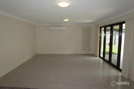 Property photo of 2/28 Amity Drive Rothwell QLD 4022
