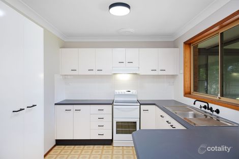 Property photo of 39 Windsor Road Berkeley Vale NSW 2261