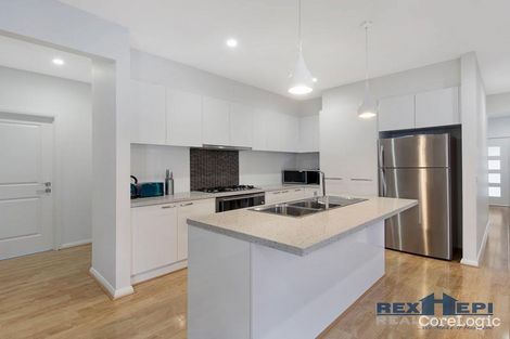 Property photo of 22 Haflinger Avenue Clyde North VIC 3978