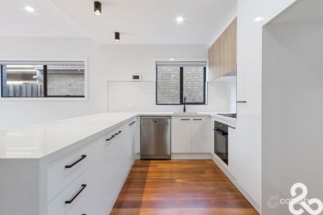 2/94 Miranda Rd, Reservoir, VIC 3073