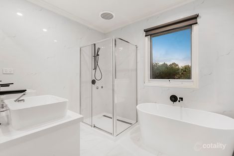 Property photo of 6 Helmsdale Retreat Templestowe VIC 3106