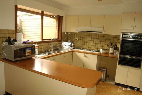 Property photo of 2/7 Wetherby Road Doncaster VIC 3108