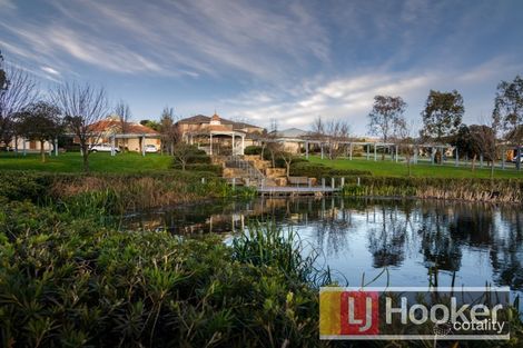 Property photo of 2 Hamdon Green Berwick VIC 3806