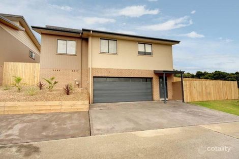 2/134 Shearwater Dr, Lake Heights, NSW 2502