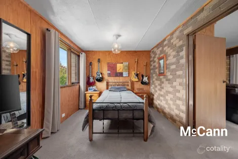 Property photo of 52 Holden Crescent Wanniassa ACT 2903