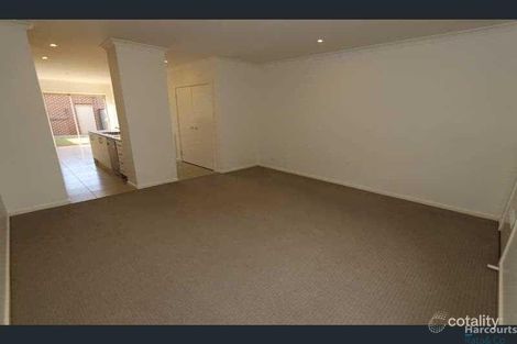 Property photo of 12 Etheridge Lane Craigieburn VIC 3064
