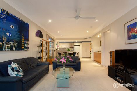 Property photo of 8/88 Lockerbie Street Kangaroo Point QLD 4169