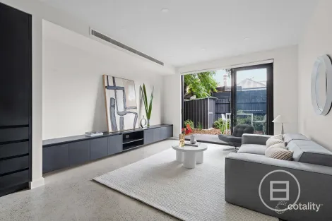 Property photo of 74 Station Road Seddon VIC 3011