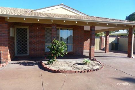 12b Yorrell Pl, Halls Head, WA 6210