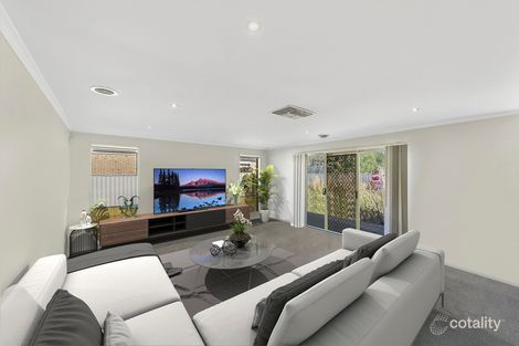 Property photo of 6 Kororoit Approach Caroline Springs VIC 3023