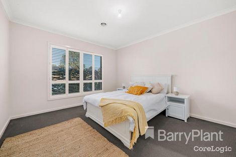 Property photo of 15 Donnelly Circuit South Morang VIC 3752