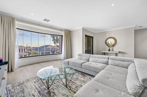 Property photo of 4 Barmah Grange Greenvale VIC 3059