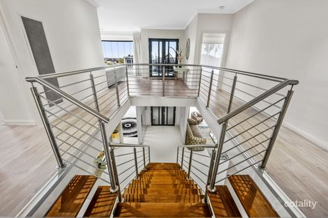 Property photo of 4 Barmah Grange Greenvale VIC 3059