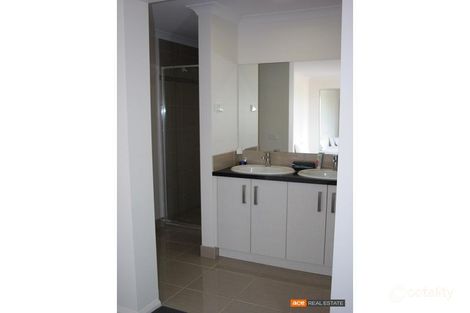 Property photo of 30 La Rochelle Boulevard Point Cook VIC 3030