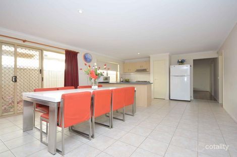 Property photo of 24 Foxglove Lane Craigieburn VIC 3064