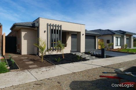 Property photo of 8 Rotie Street Wollert VIC 3750