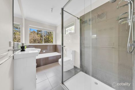 Property photo of 30 Stirling Street Ferntree Gully VIC 3156