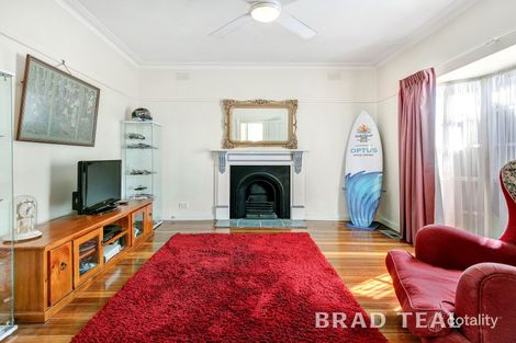 Property photo of 21 Lind Street Strathmore VIC 3041
