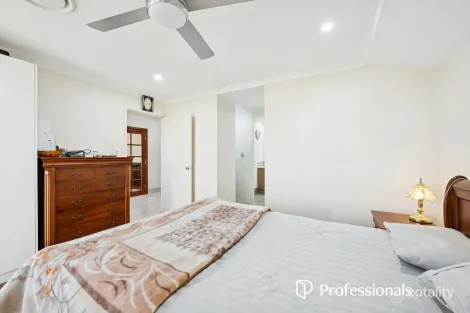 Property photo of 2 Chile Way Aubin Grove WA 6164