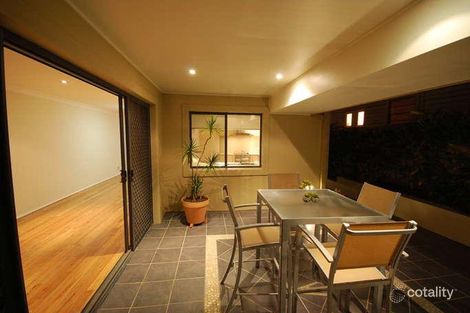 2/24 Althorp St, East Gosford, NSW 2250