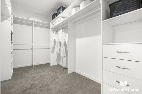 Property photo of 222 Woodland Street Strathmore VIC 3041