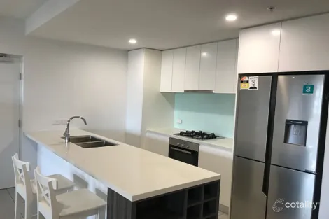 Property photo of 223/181 Clarence Road Indooroopilly QLD 4068