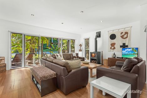 Property photo of 1/30 Lakeside Crescent Elizabeth Beach NSW 2428