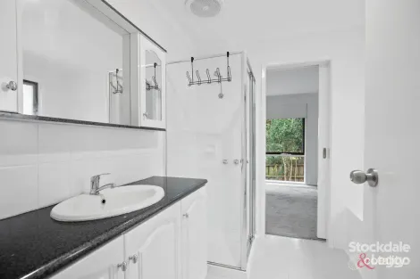 Property photo of 2 Ashwood Close Langwarrin VIC 3910