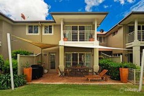 8137 Magnolia Dr W, Hope Island, QLD 4212