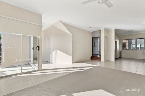 Property photo of 5/39-41 Stephenson Street Pialba QLD 4655