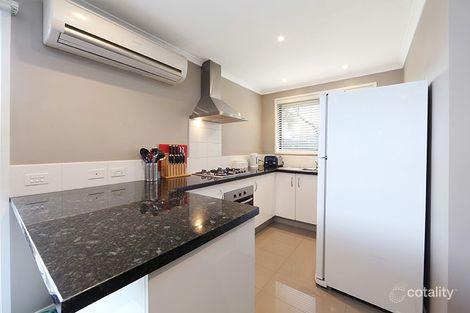 Property photo of 2 Tullaroop Court Lysterfield VIC 3156