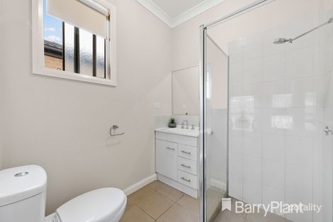 Property photo of 18 Lady Penrhyn Drive Harkness VIC 3337