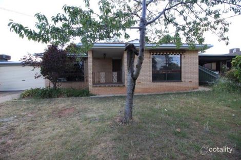 24 Horsley St, Kooringal, NSW 2650