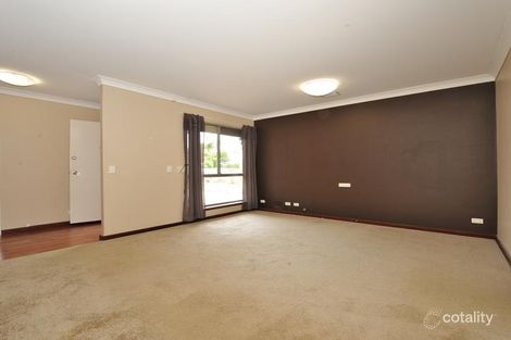 Property photo of 7 Varley Crescent Cooloongup WA 6168
