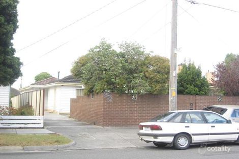 8 Gloria Ave, Dandenong North, VIC 3175