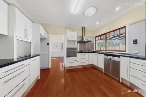 Property photo of 189 McIlwraith Avenue Norman Park QLD 4170