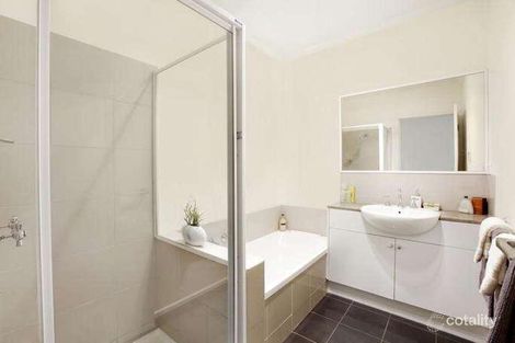 Property photo of 13/1204 Glen Huntly Road Glen Huntly VIC 3163
