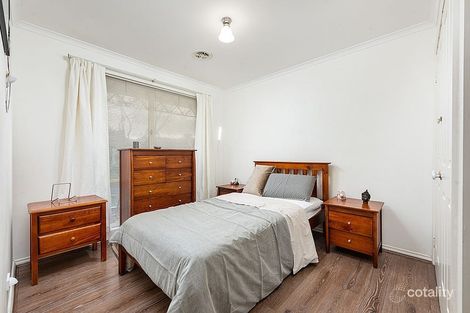 Property photo of 16 The Seekers Crescent Mill Park VIC 3082