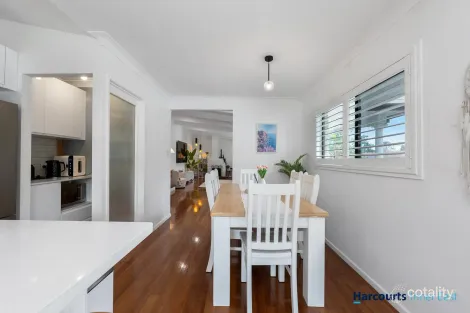 Property photo of 68 Scrub Road Carindale QLD 4152