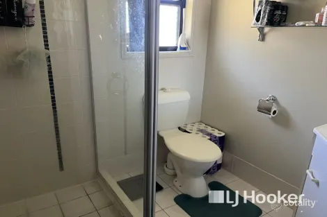 Property photo of 82 Hewett Drive Regency Downs QLD 4341