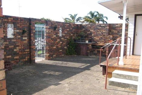 Property photo of 31 Sassafras Avenue Windang NSW 2528