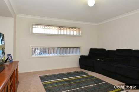Property photo of 21 Honeysuckle Drive Aberglasslyn NSW 2320