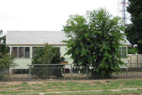 12 New St, Emerald, QLD 4720