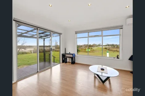 Property photo of 4 McDonald Road Queenscliff VIC 3225