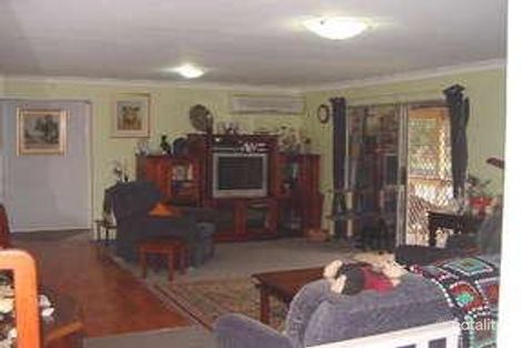 Property photo of 30 Grevillea Crescent Berkeley Vale NSW 2261
