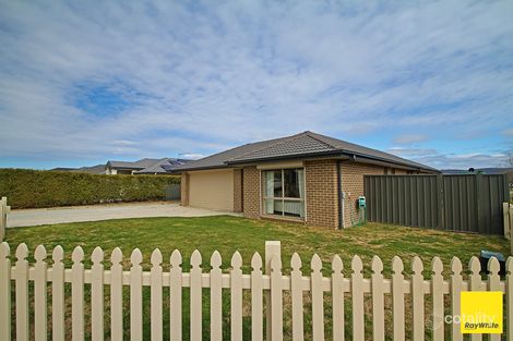 19 Deniston Cct, Bungendore, NSW 2621